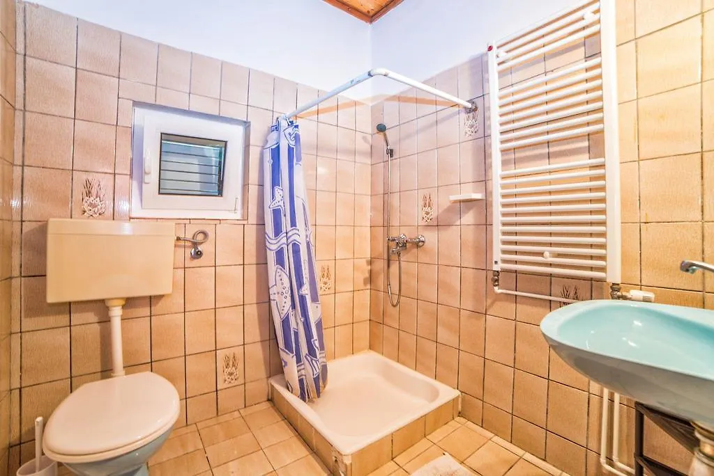 Apartments Lucica 3119 Croatia
